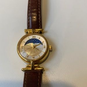 Fossil watch excellent condition. Genuine Leather Band
